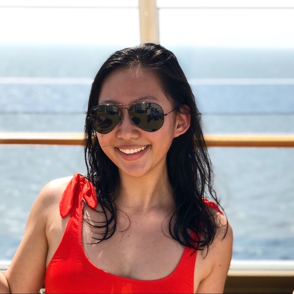 Meet your Posher, Josie - Picture 1 of 1